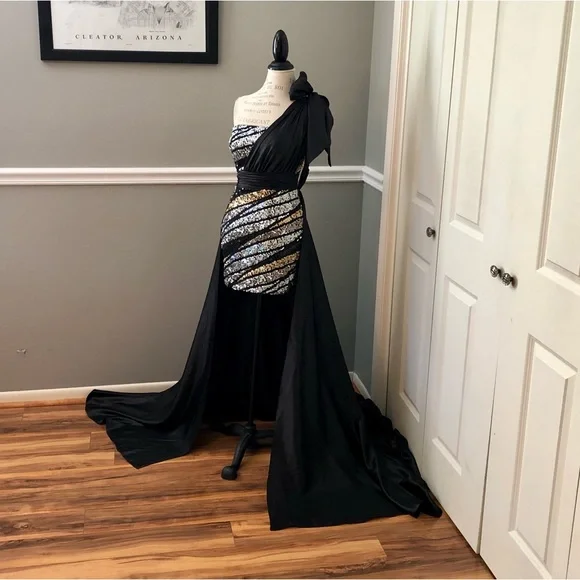 NEW COLORS SZ 4 BLACK SATIN SILVER GOLD SEQUIN ONE SHOULDER DRESS WITH TRAIN - Picture 2 of 15